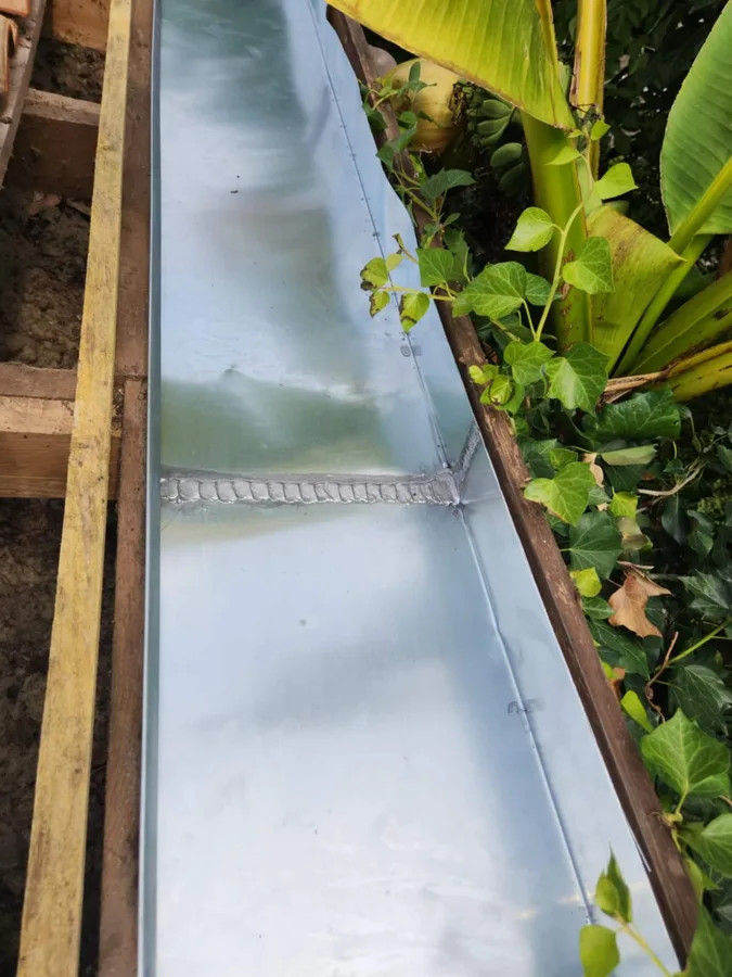 Pose chéneau zinc soudé Bègles